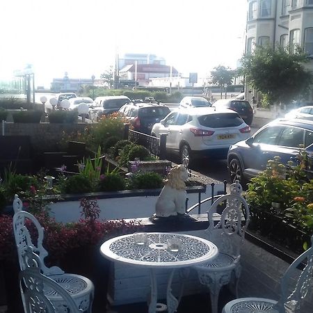 Amber Lodge Guest House Great Yarmouth Ngoại thất bức ảnh