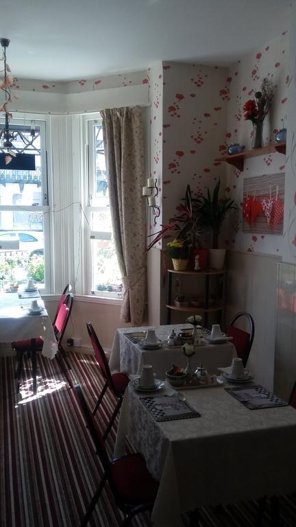 Amber Lodge Guest House Great Yarmouth Ngoại thất bức ảnh