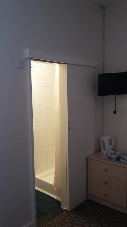 Amber Lodge Guest House Great Yarmouth Ngoại thất bức ảnh