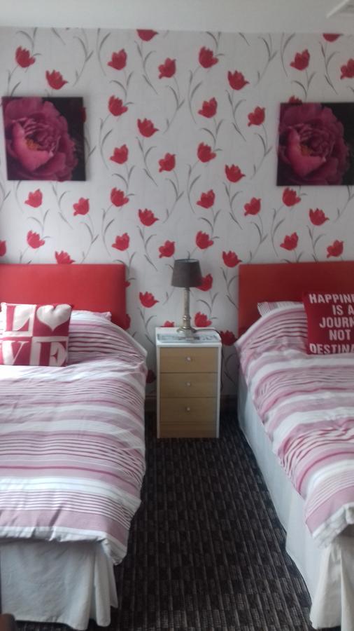 Amber Lodge Guest House Great Yarmouth Ngoại thất bức ảnh