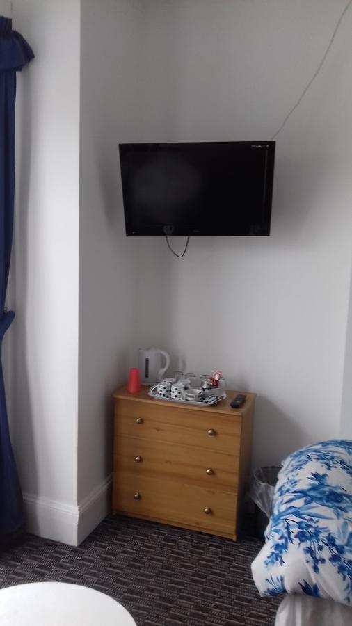 Amber Lodge Guest House Great Yarmouth Ngoại thất bức ảnh