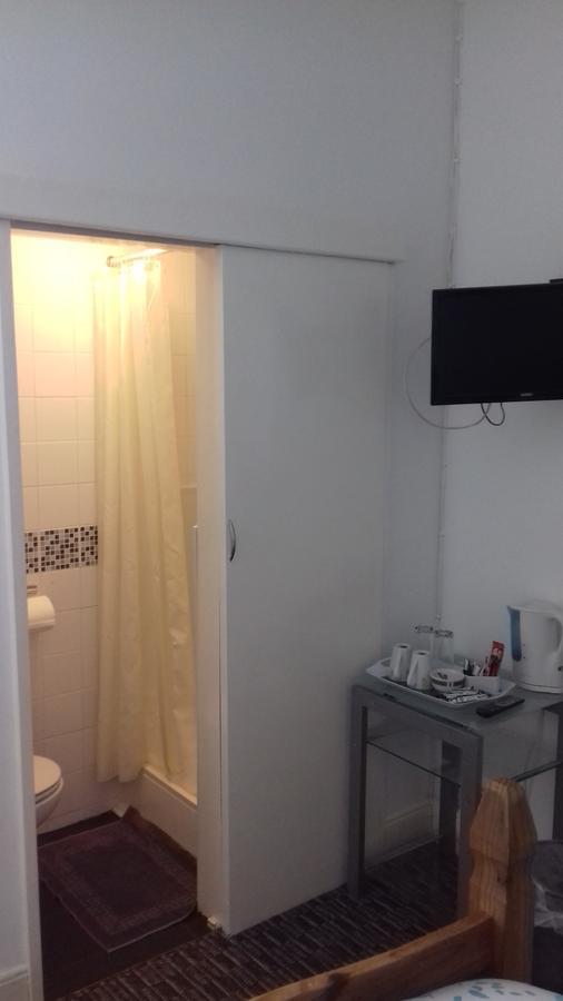 Amber Lodge Guest House Great Yarmouth Ngoại thất bức ảnh